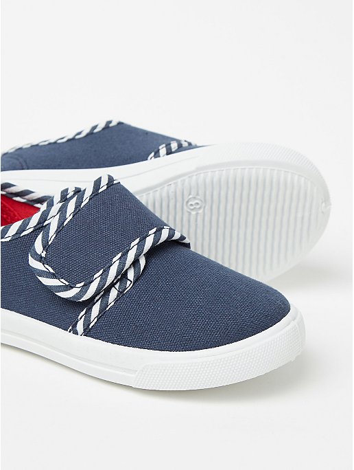 Navy discount canvas pumps